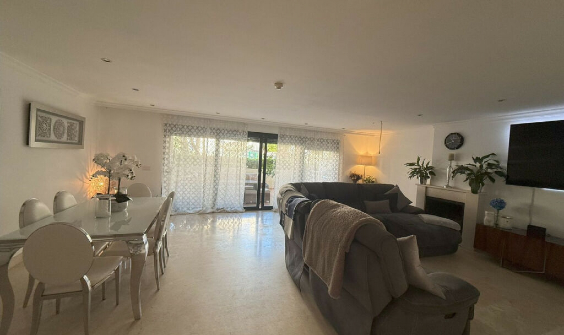 Resale - House -
Atalaya