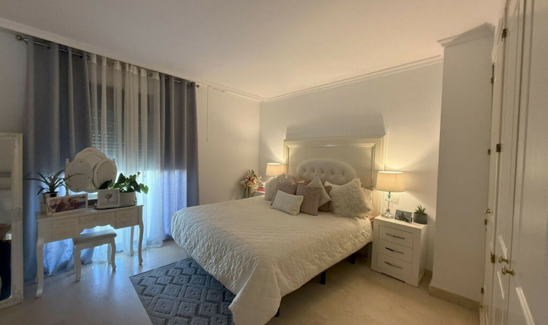 Resale - House -
Atalaya