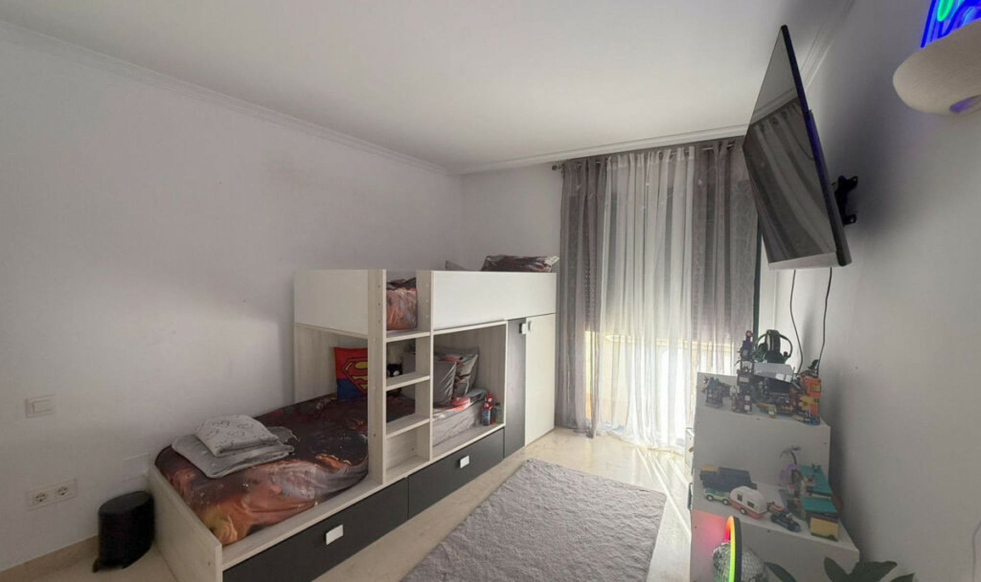 Resale - House -
Atalaya