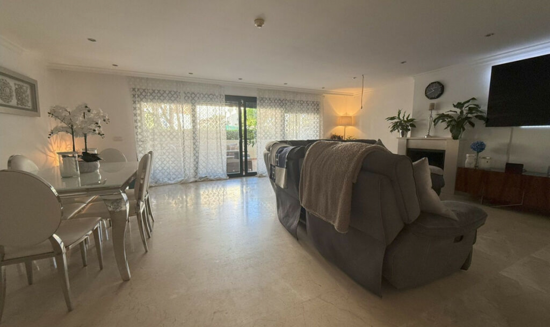 Resale - House -
Atalaya