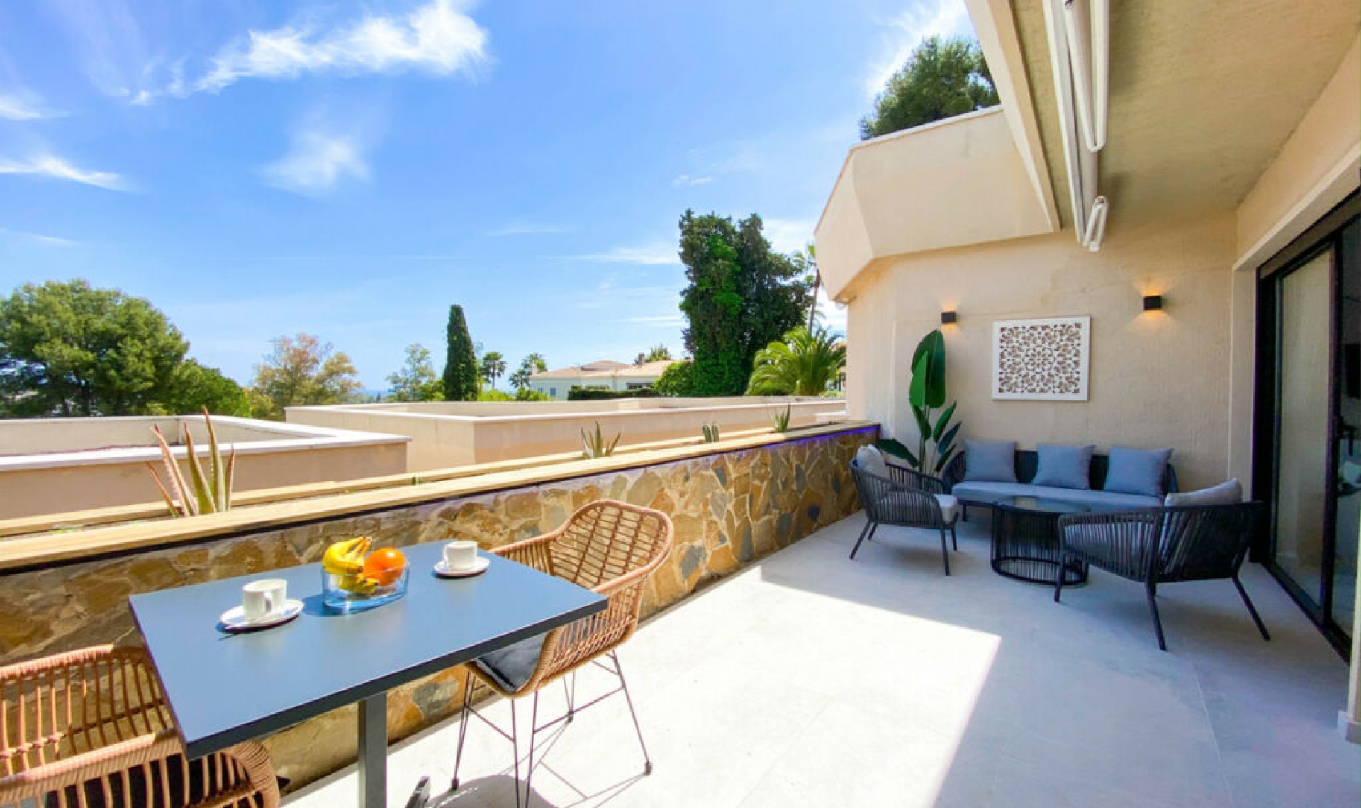 Resale - House -
Atalaya