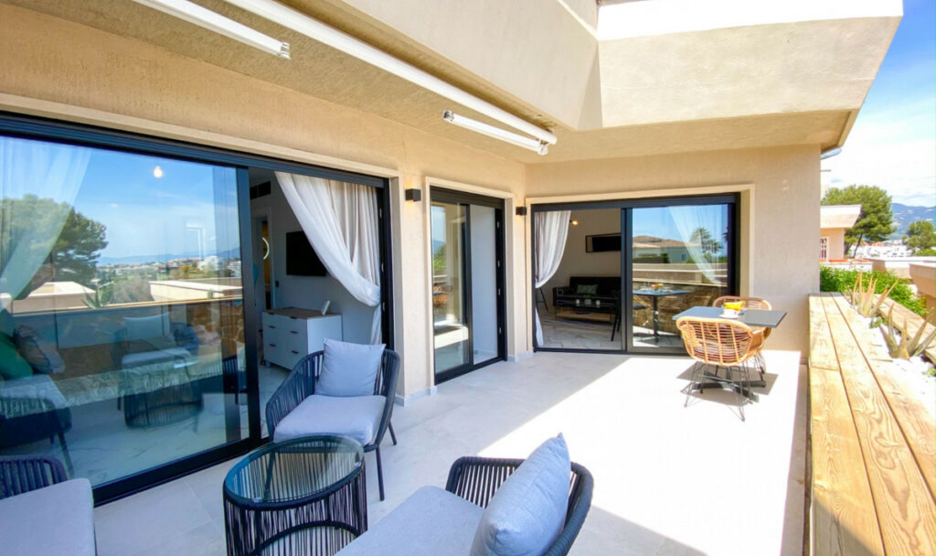 Resale - House -
Atalaya