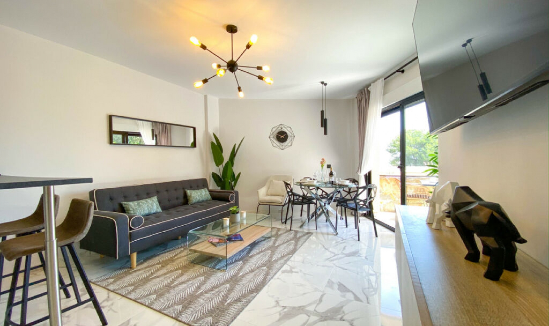 Resale - House -
Atalaya