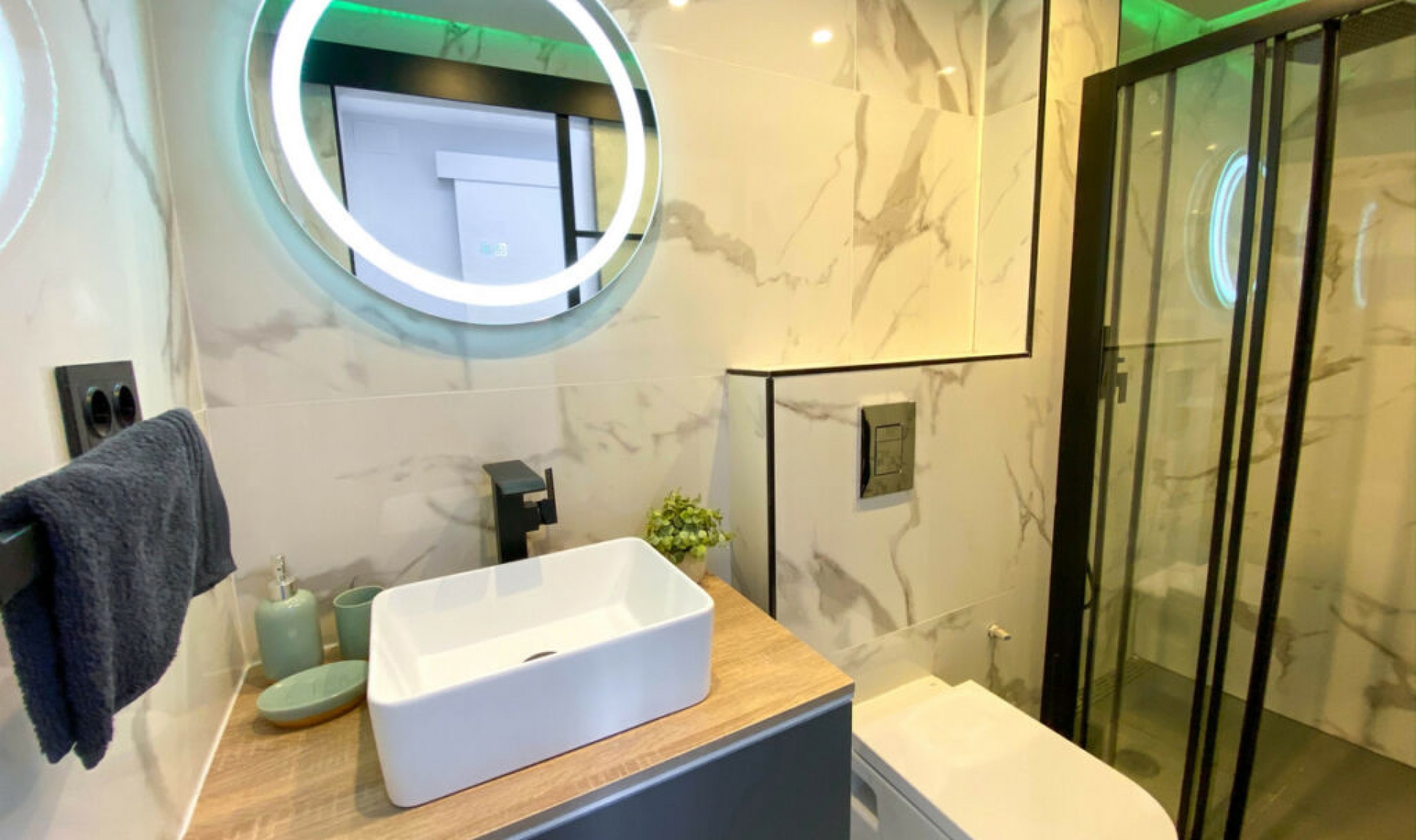 Resale - House -
Atalaya