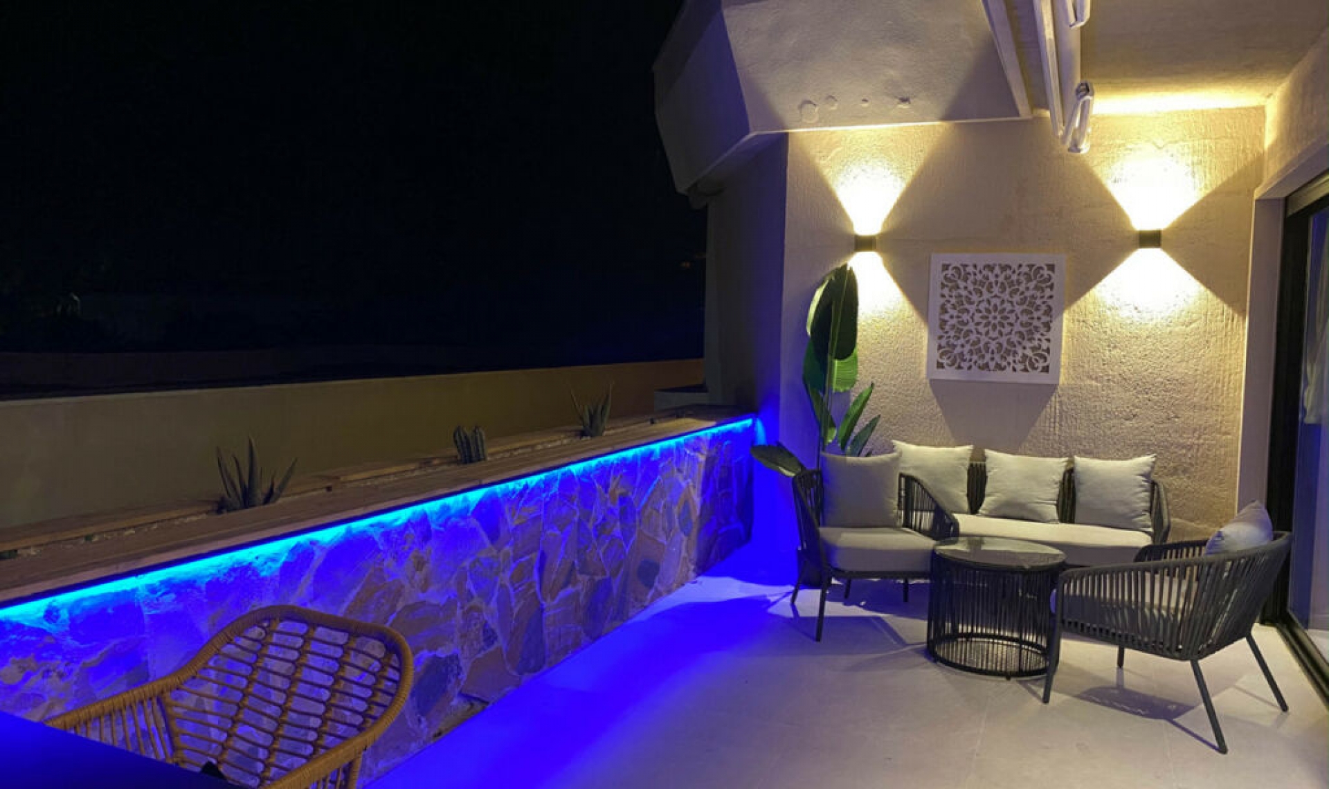 Resale - House -
Atalaya