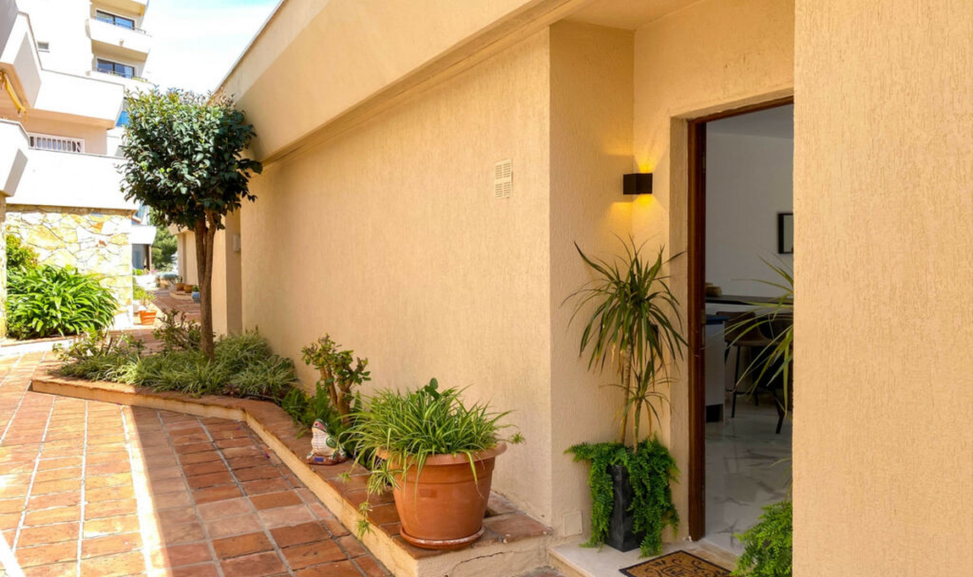 Resale - House -
Atalaya