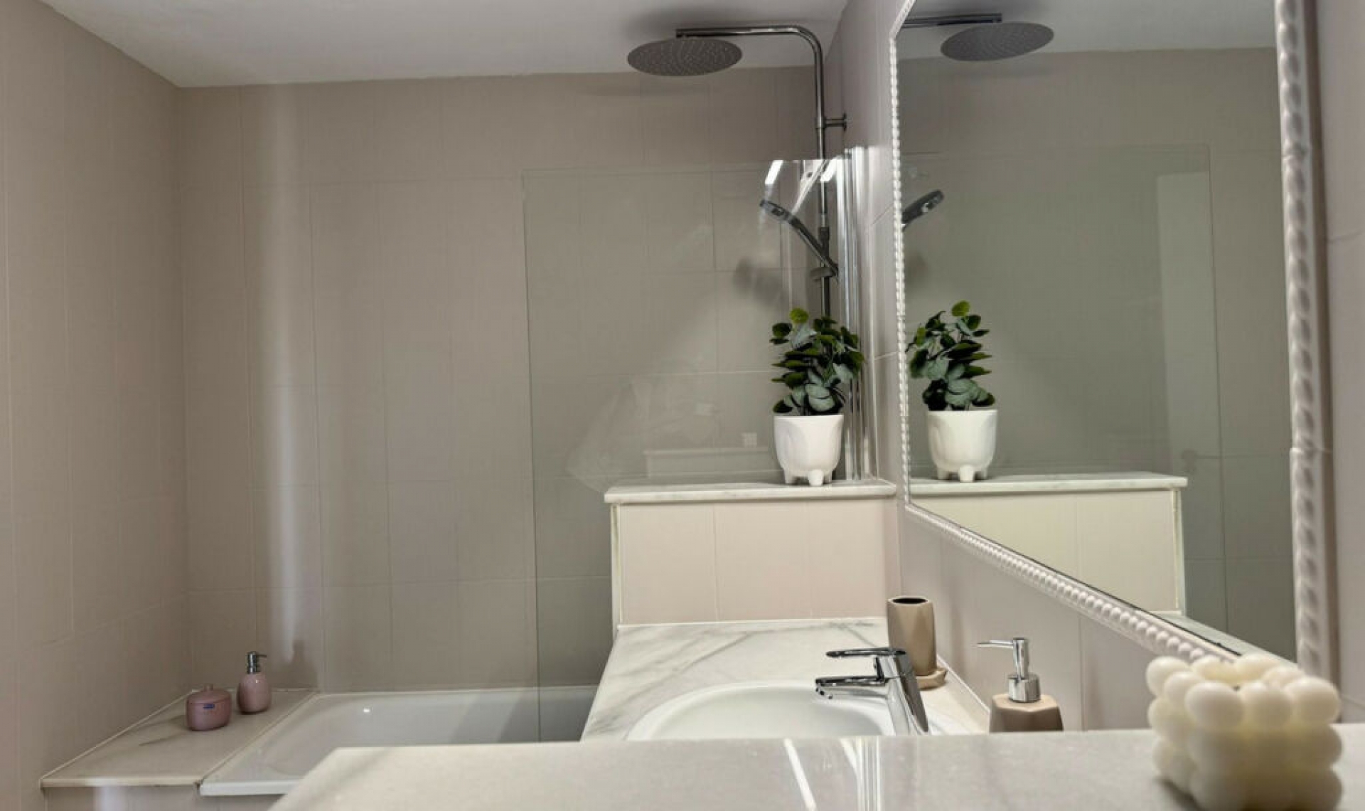 Resale - House -
Atalaya