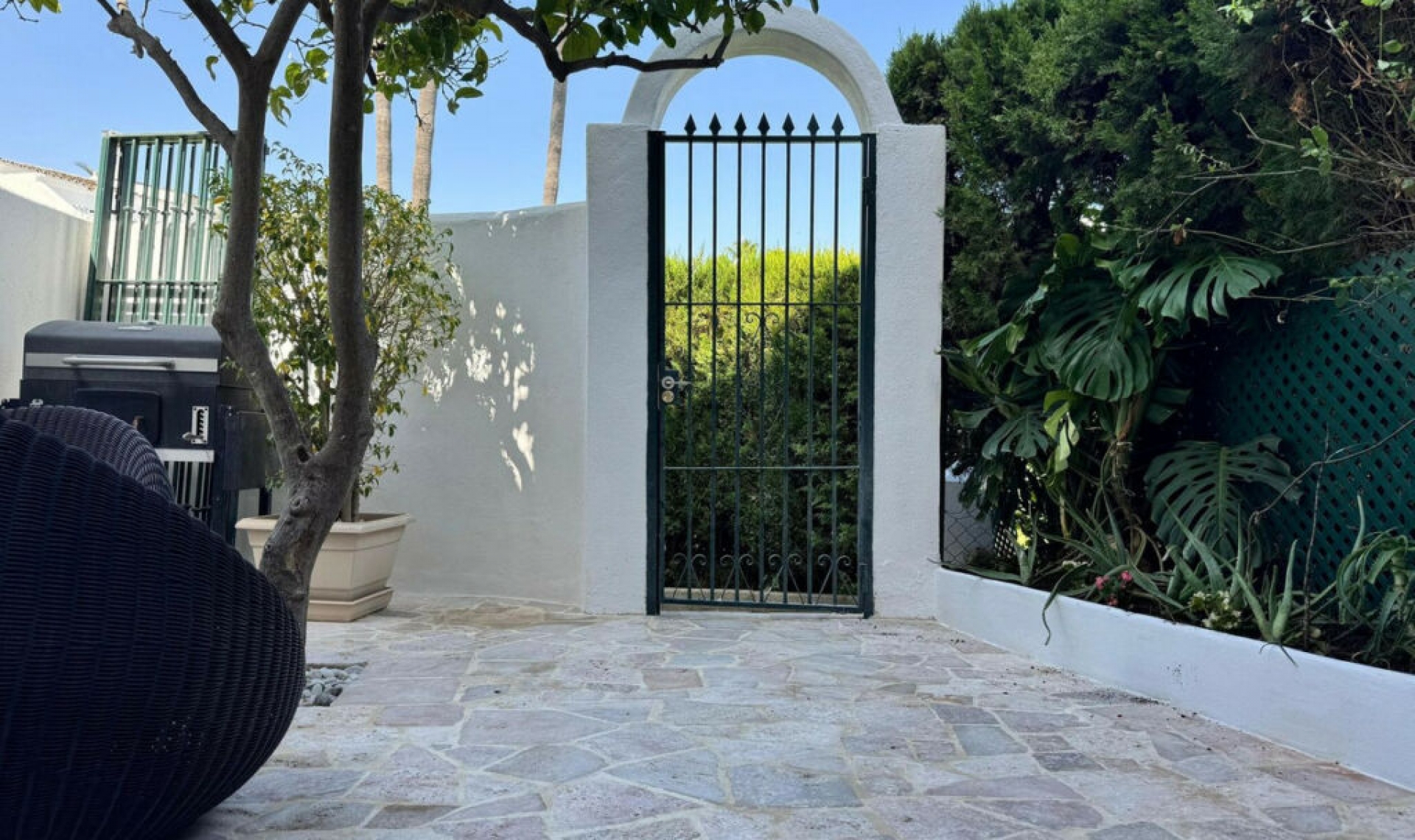 Resale - House -
Atalaya