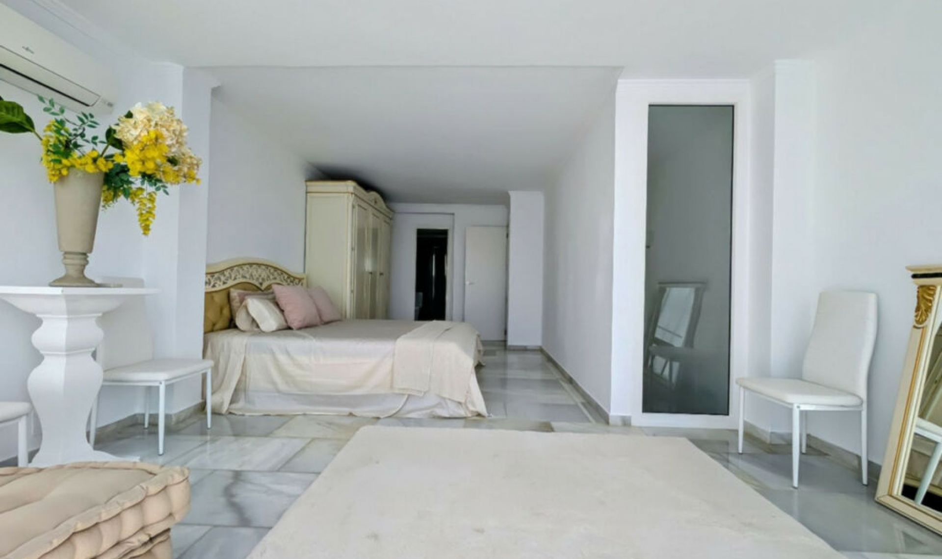 Resale - House -
Atalaya