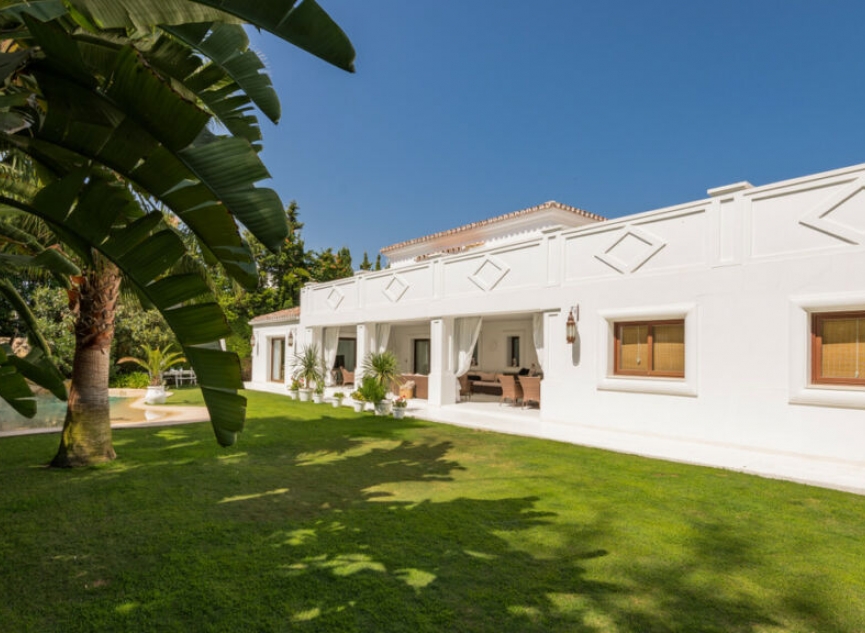 Resale - House -
Atalaya
