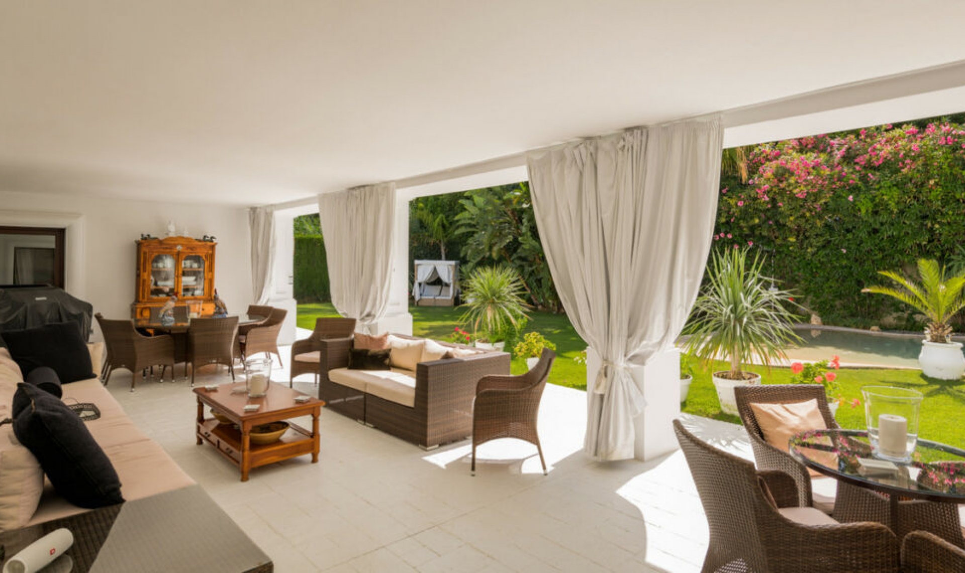 Resale - House -
Atalaya