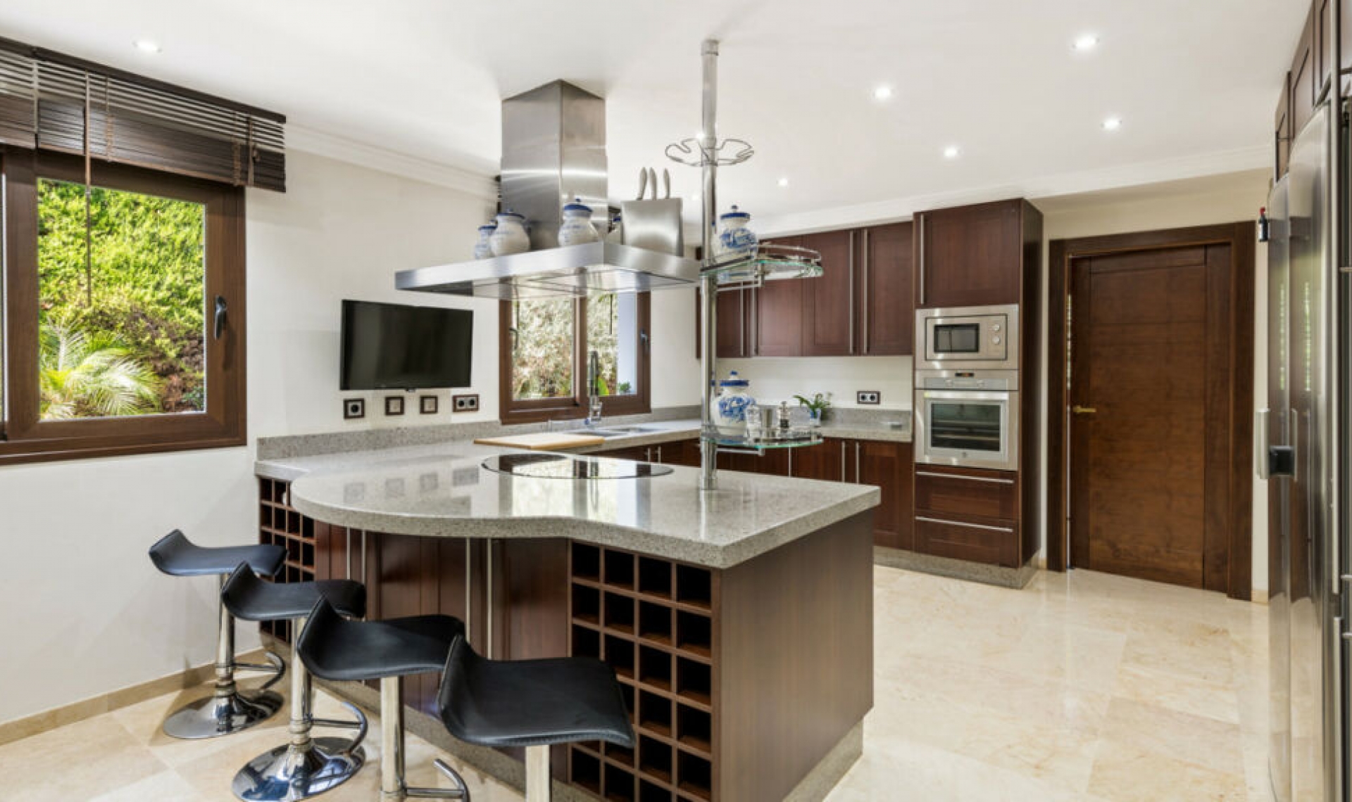 Resale - House -
Atalaya