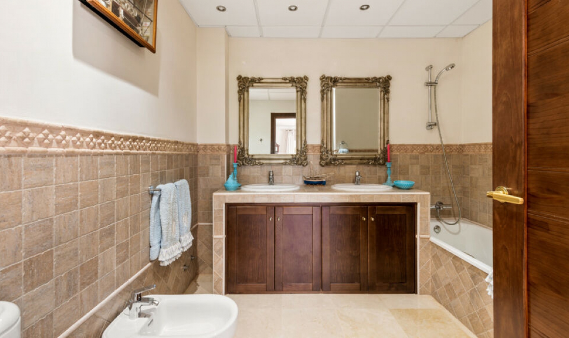 Resale - House -
Atalaya