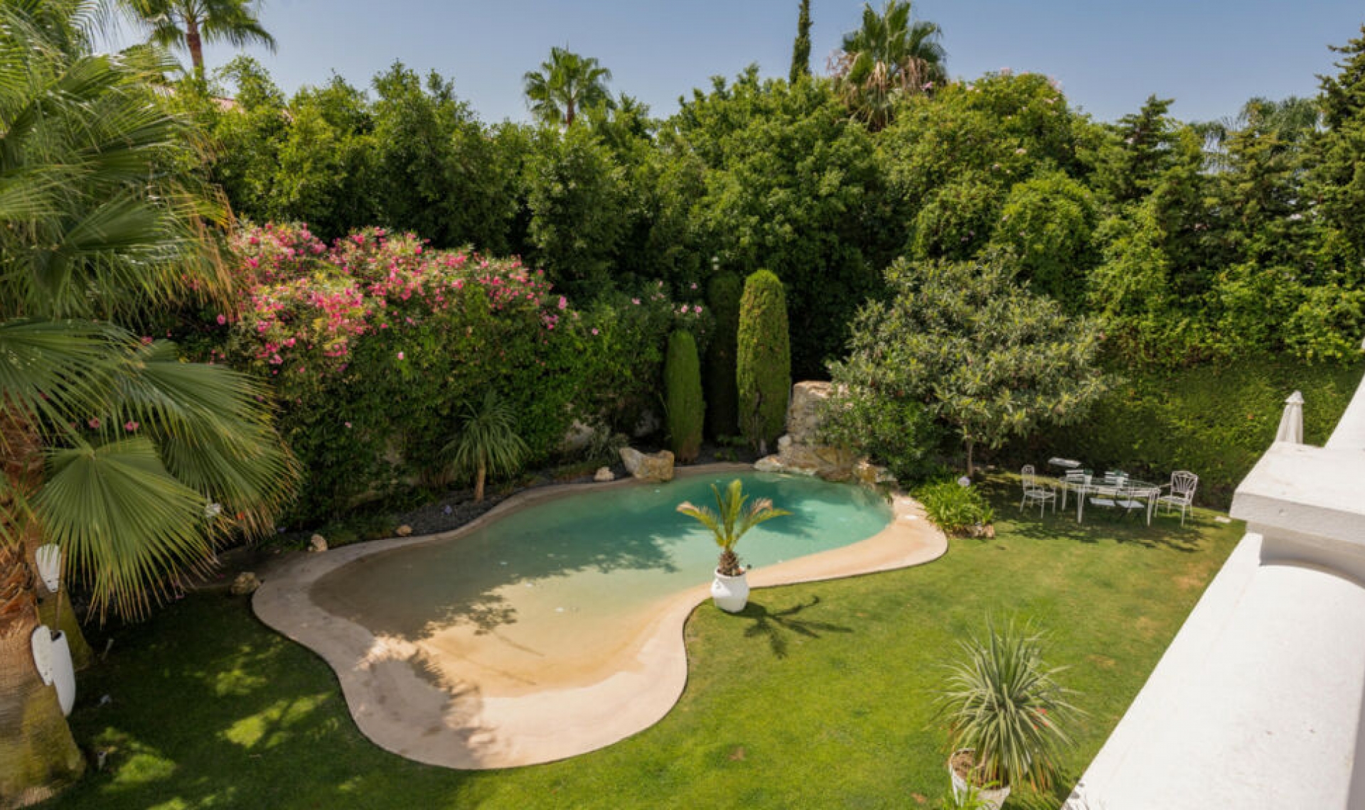 Resale - House -
Atalaya