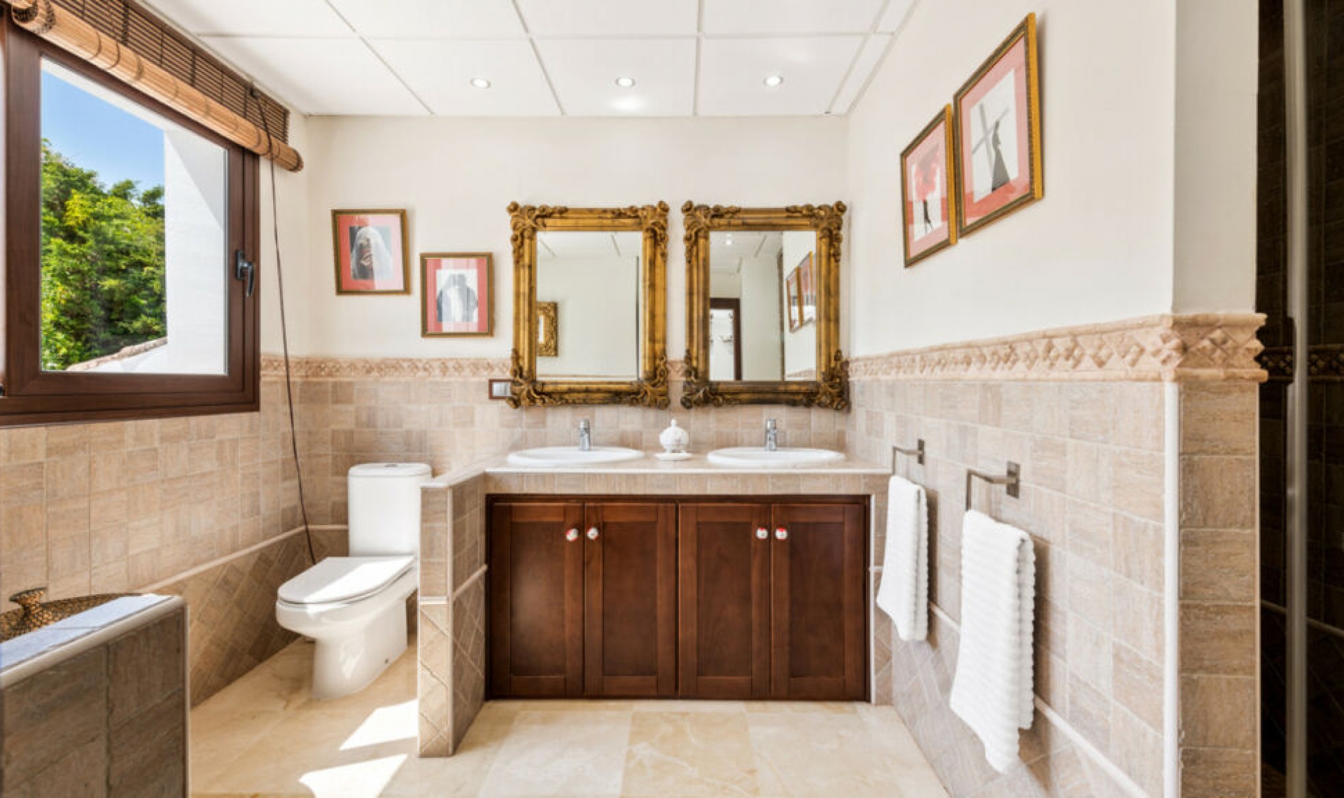 Resale - House -
Atalaya