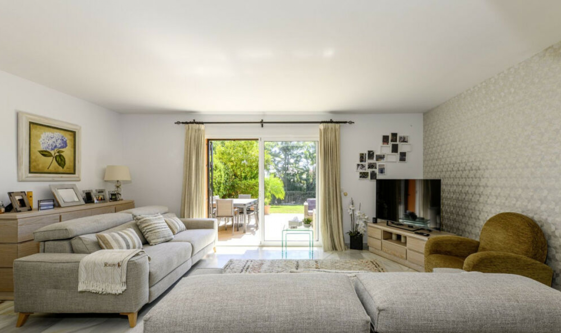 Resale - House -
Atalaya