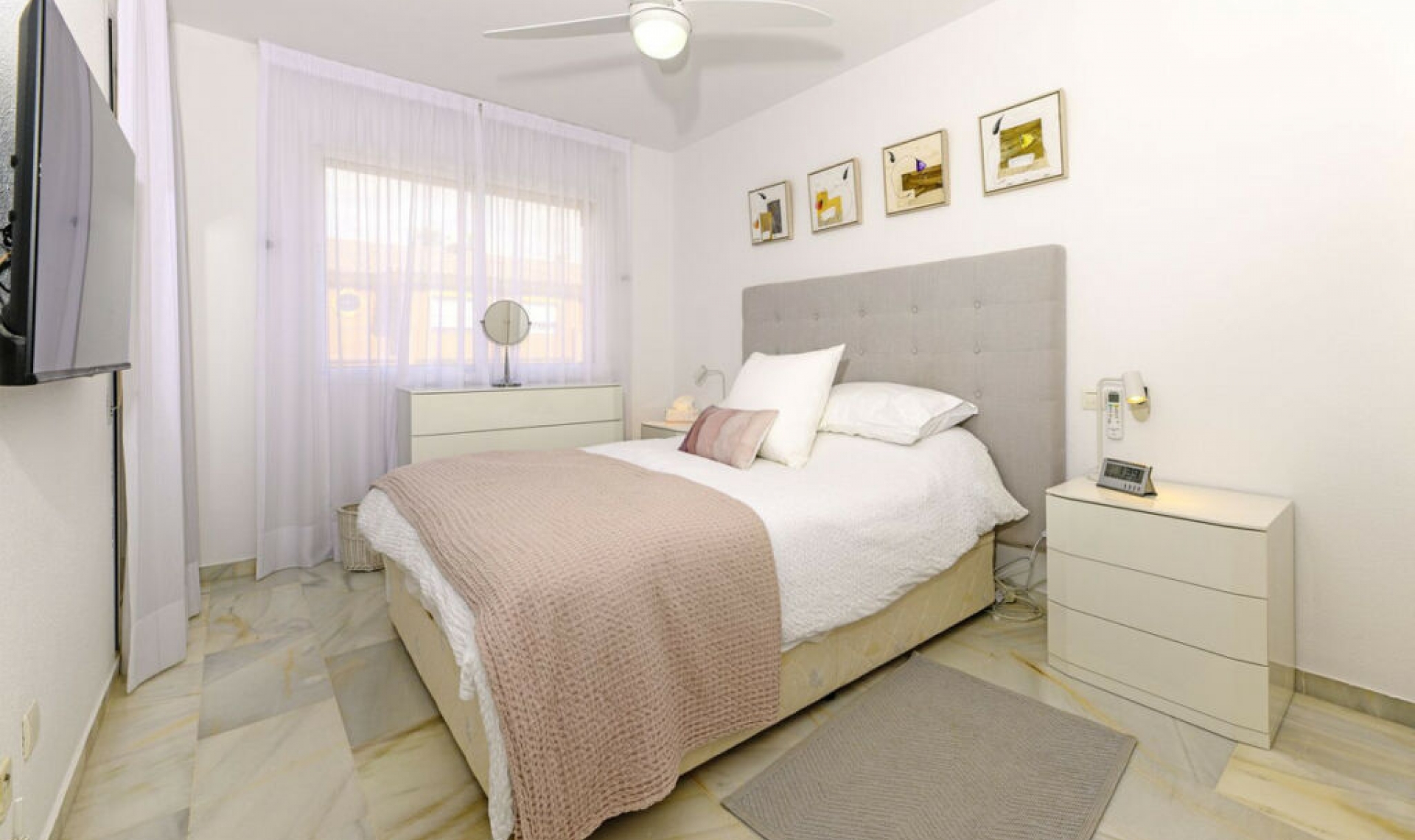 Resale - House -
Atalaya