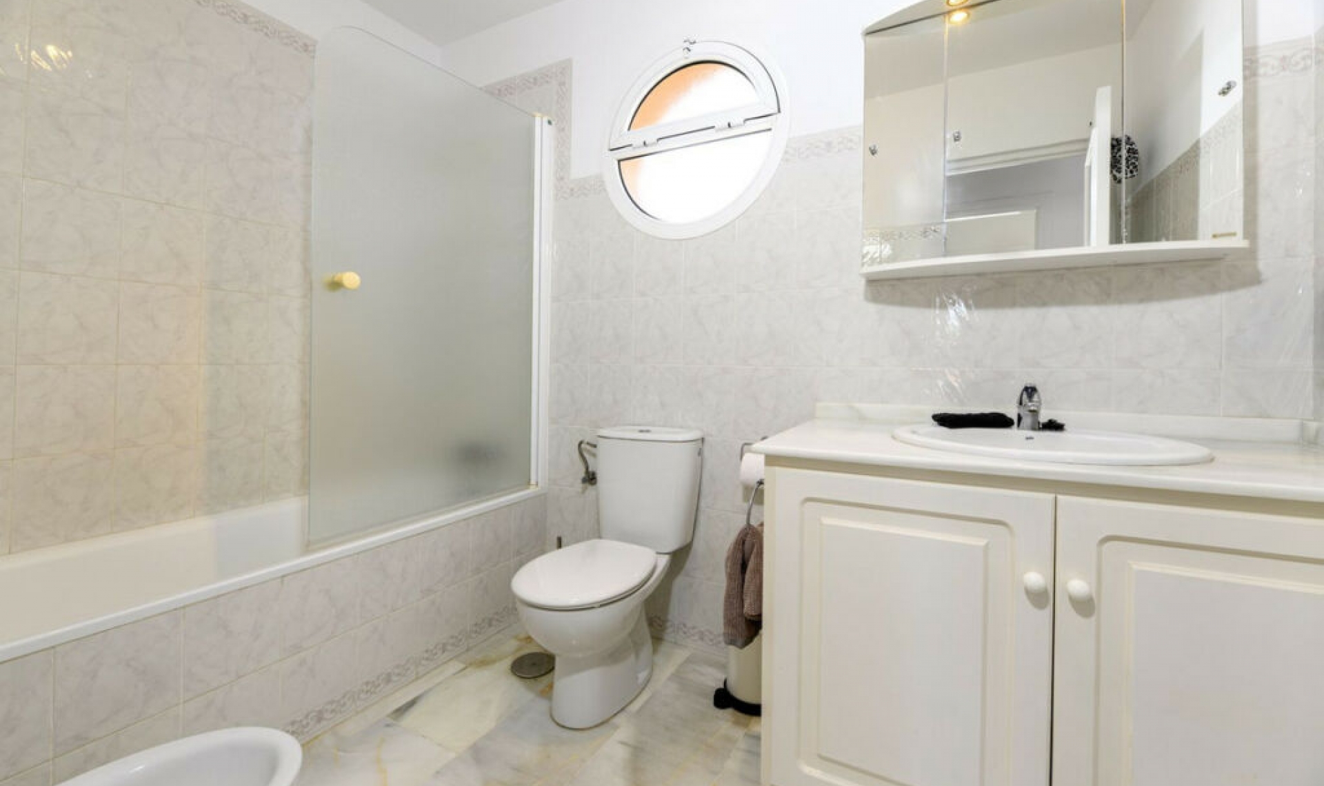 Resale - House -
Atalaya