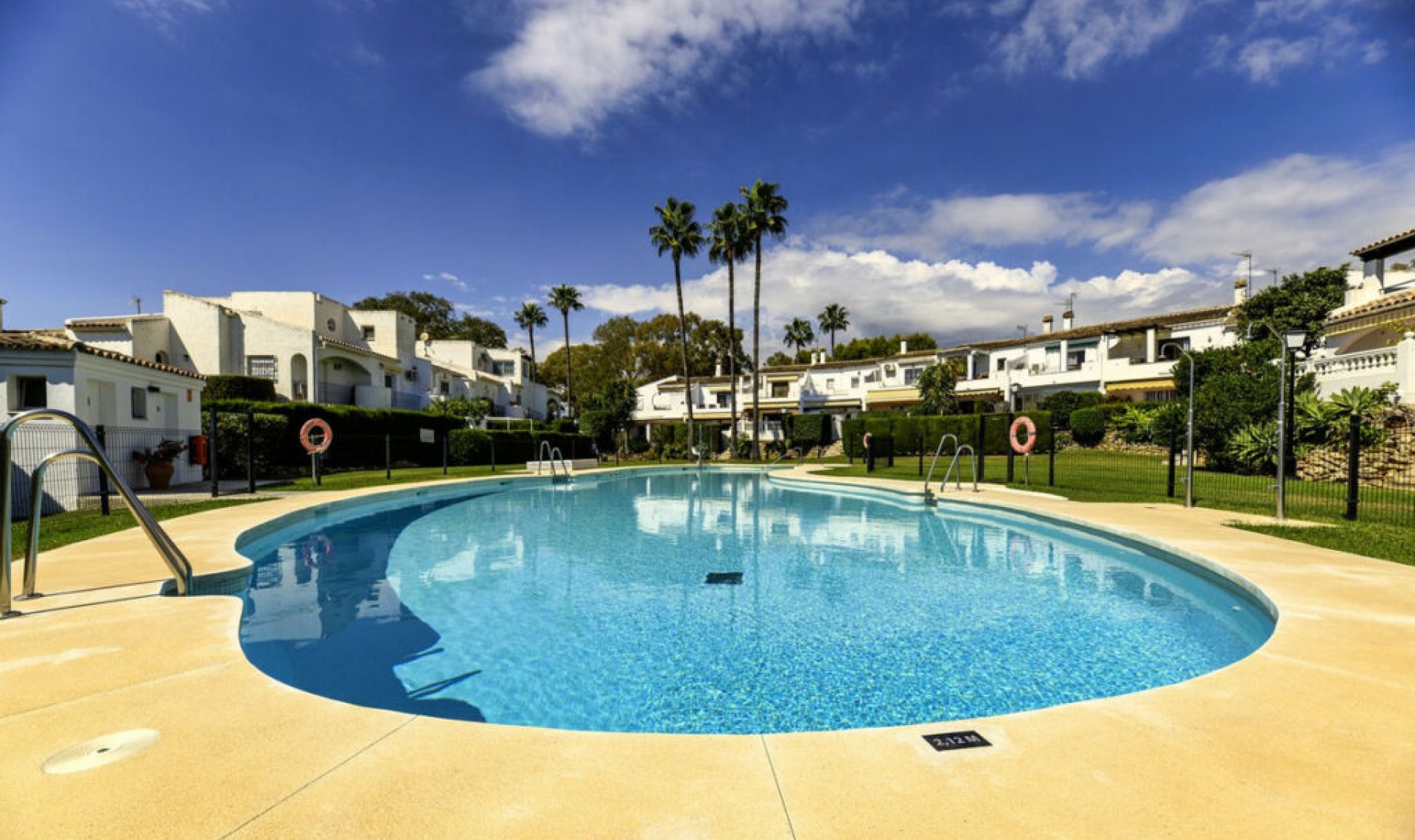 Resale - House -
Atalaya