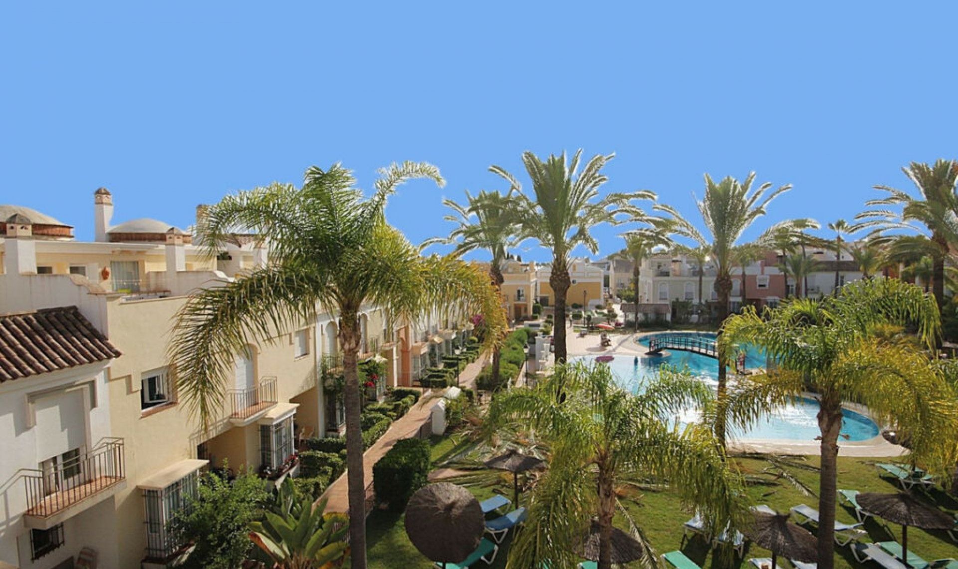 Resale - House -
Bahía de Marbella