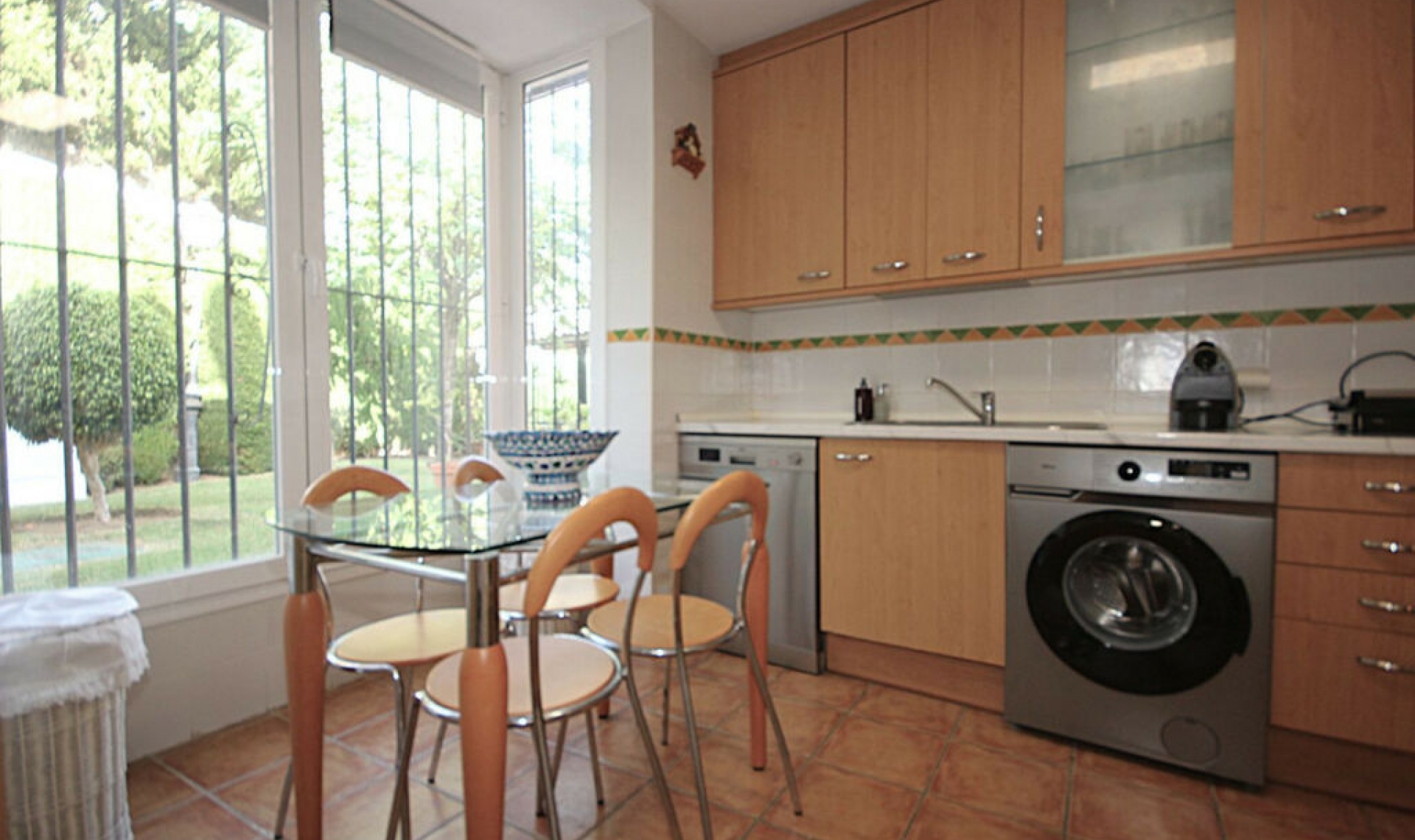 Resale - House -
Bahía de Marbella