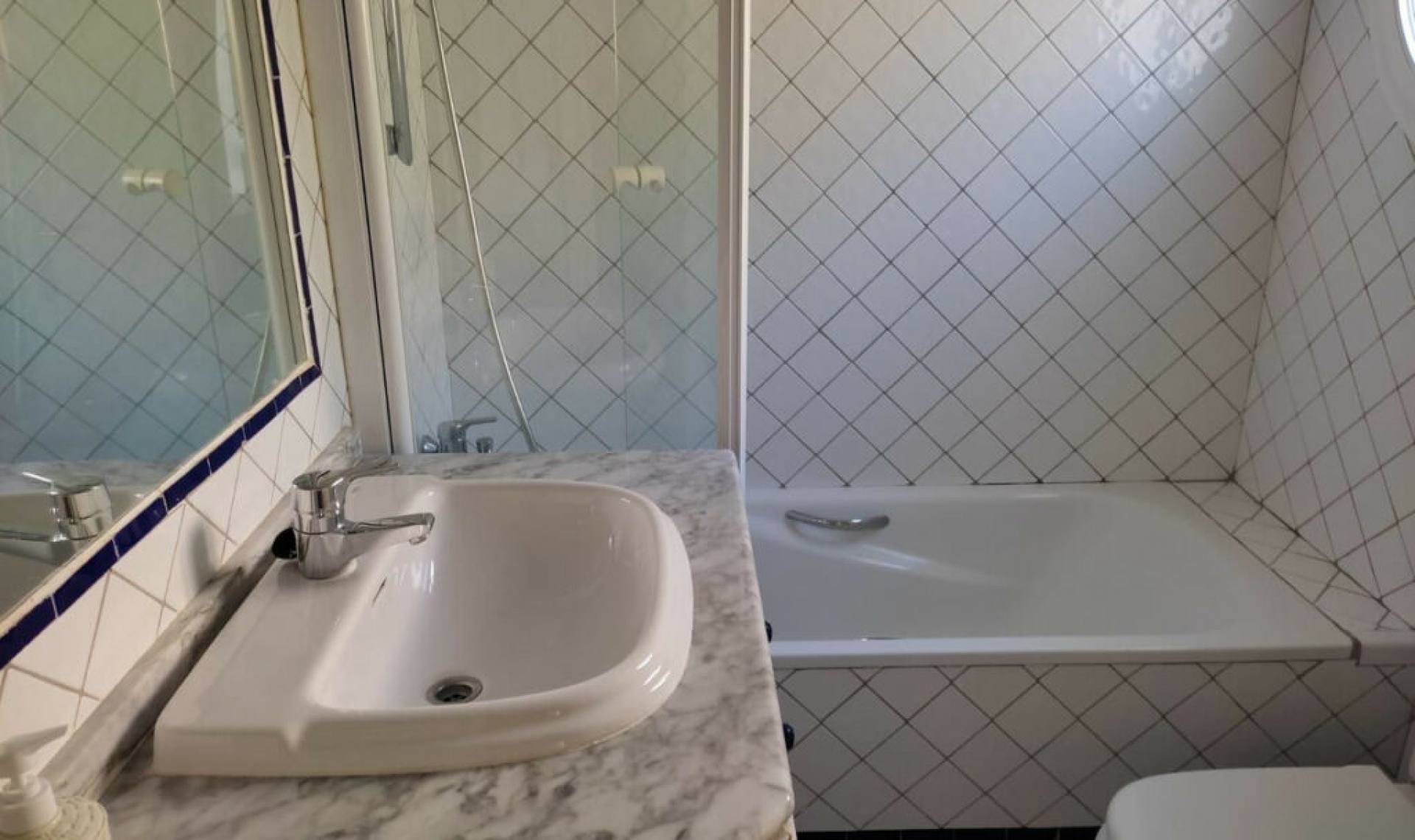 Resale - House -
Bahía de Marbella