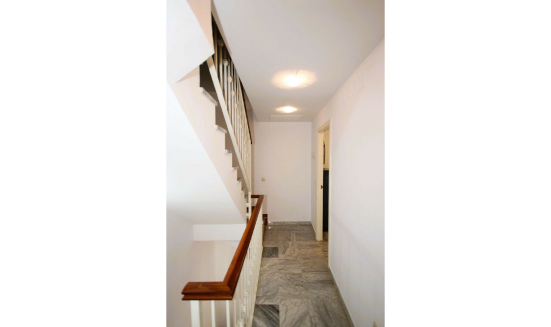 Resale - House -
Bahía de Marbella