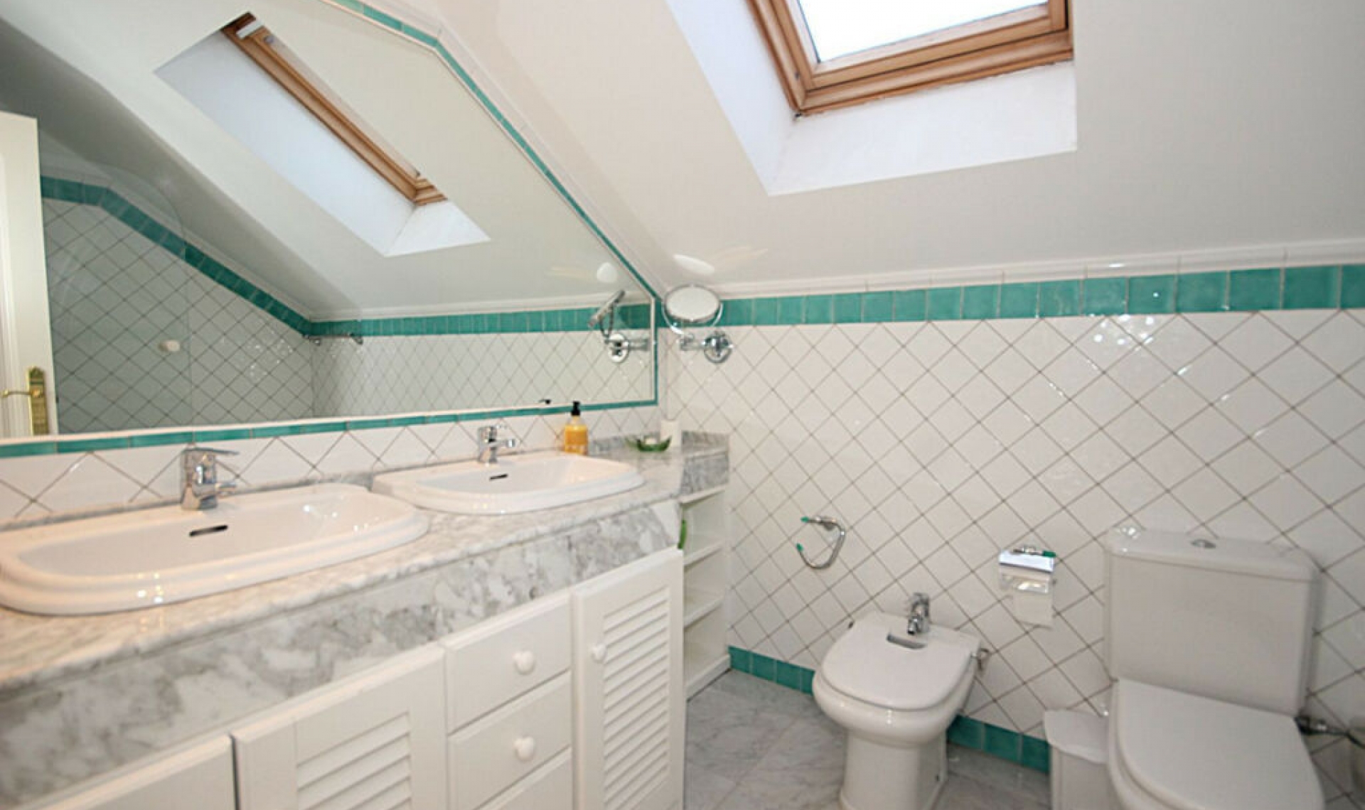 Resale - House -
Bahía de Marbella