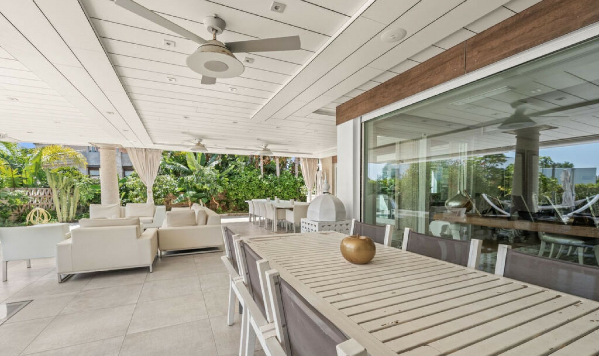 Resale - House -
Bahía de Marbella