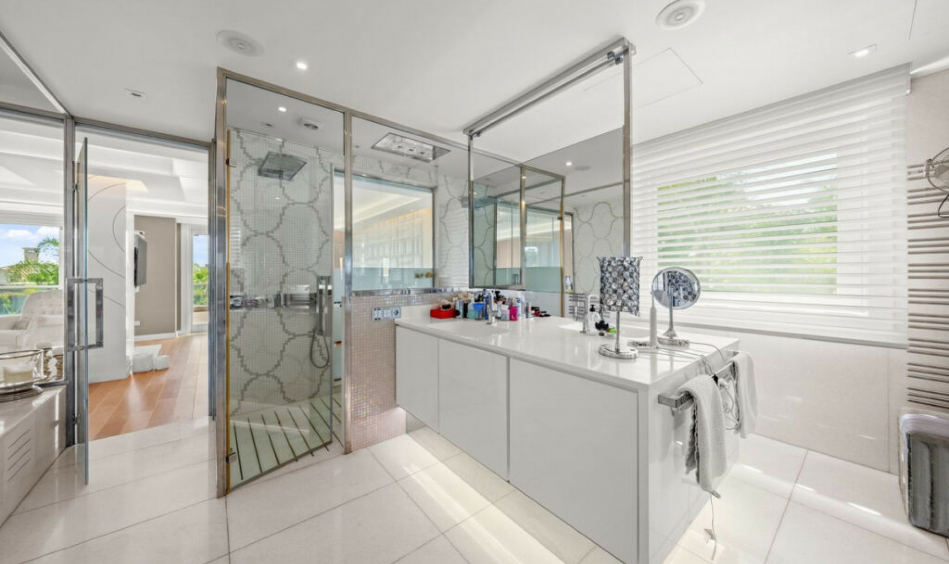 Resale - House -
Bahía de Marbella