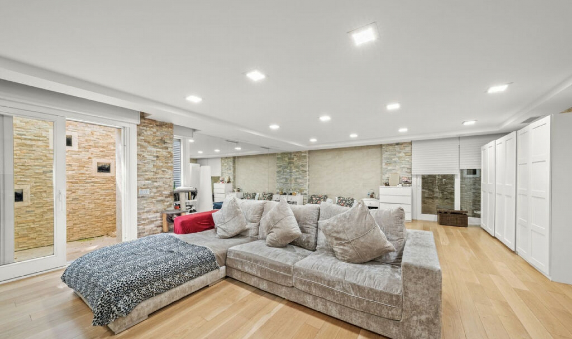 Resale - House -
Bahía de Marbella