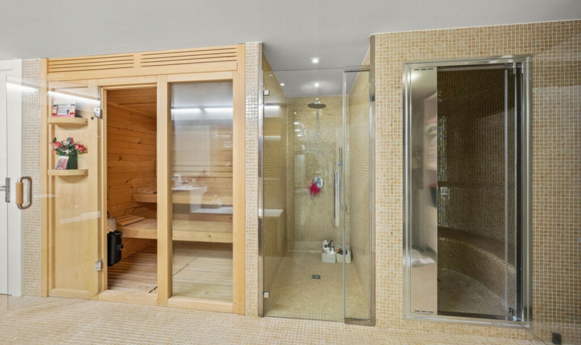 Resale - House -
Bahía de Marbella