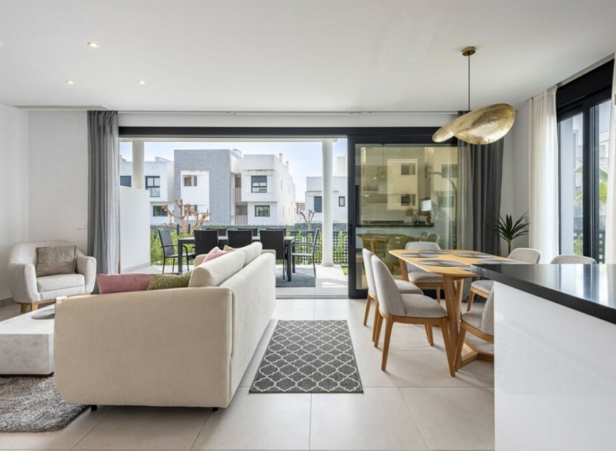 Resale - House -
Bel Air