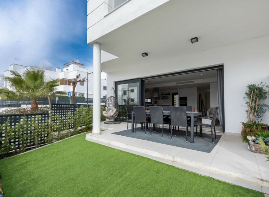 Resale - House -
Bel Air
