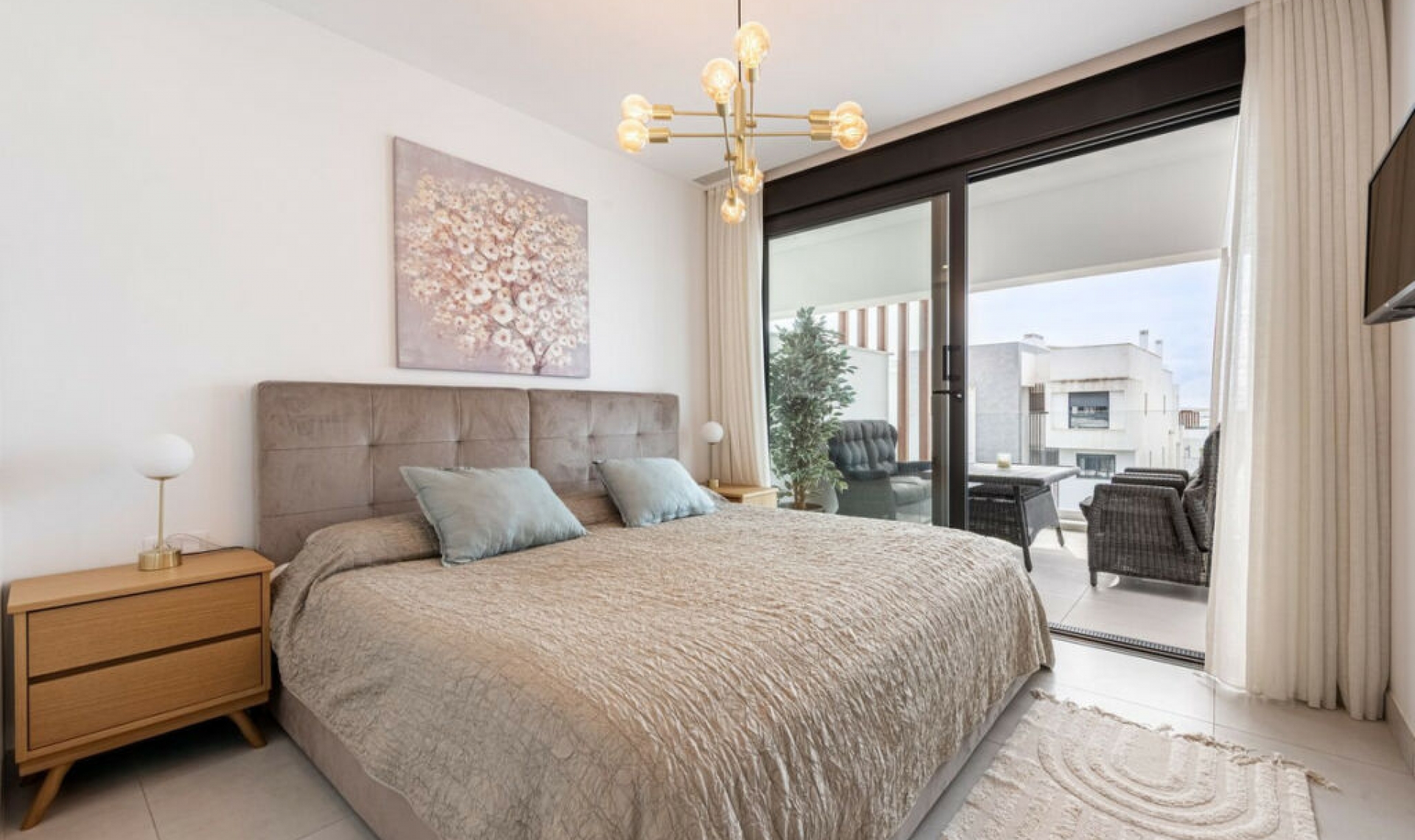 Resale - House -
Bel Air