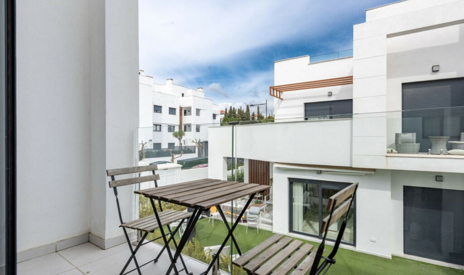 Resale - House -
Bel Air