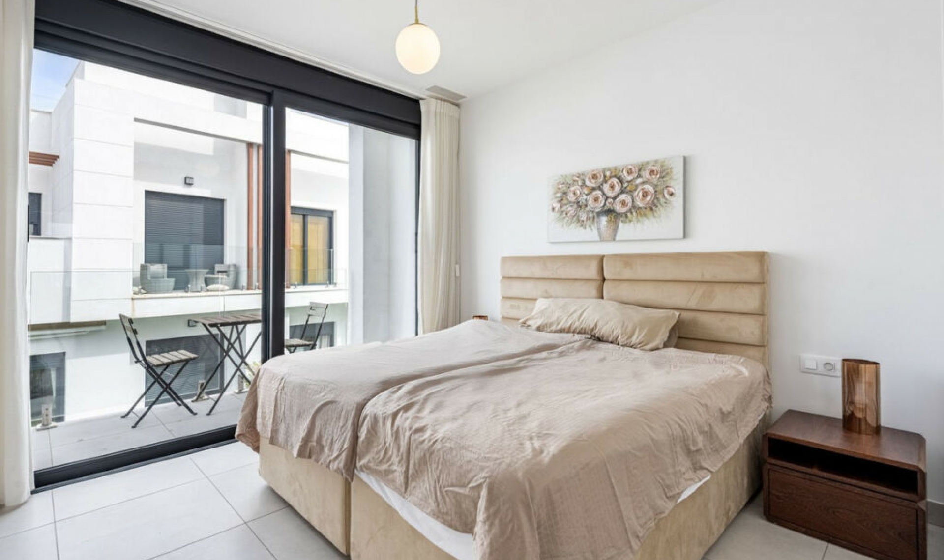 Resale - House -
Bel Air