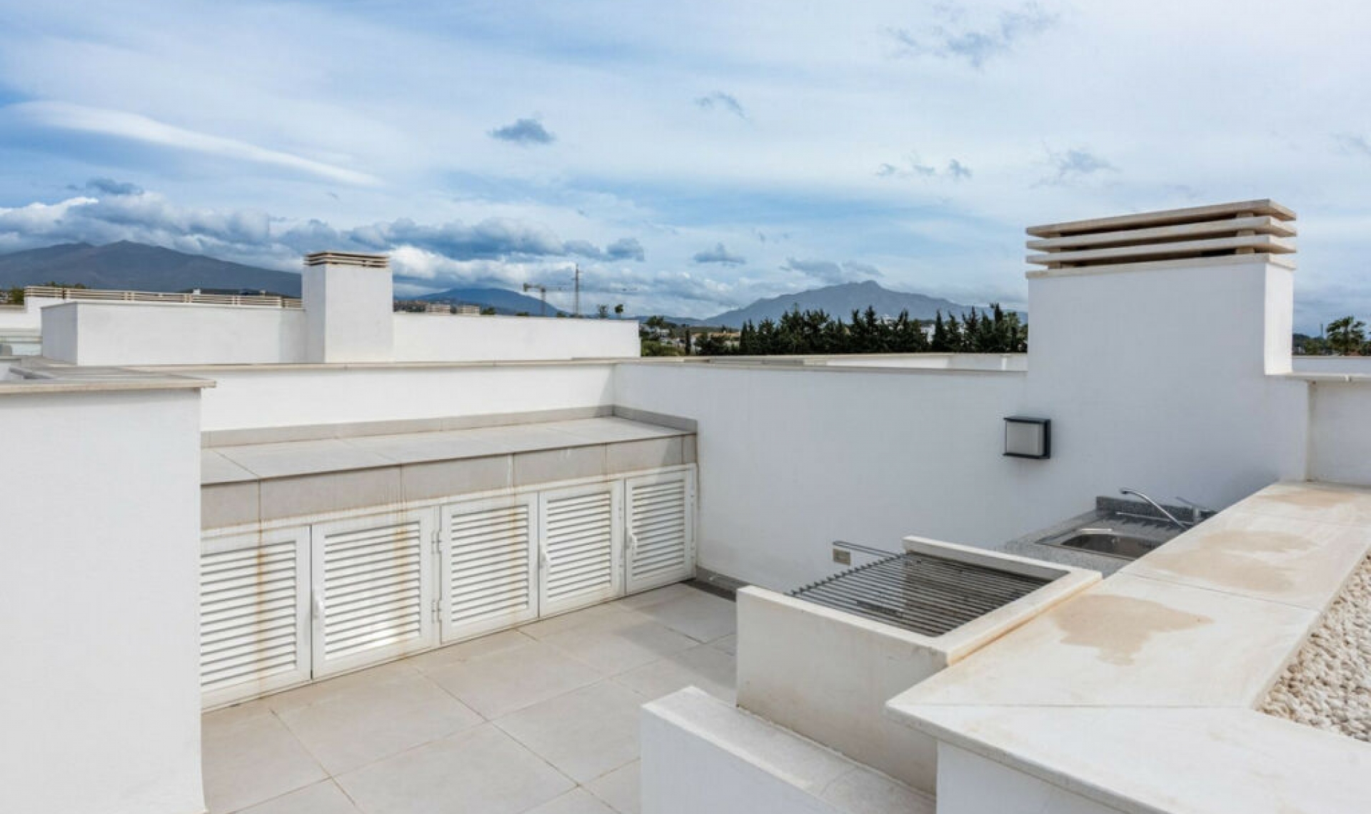 Resale - House -
Bel Air