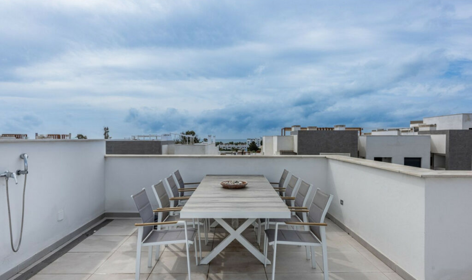 Resale - House -
Bel Air