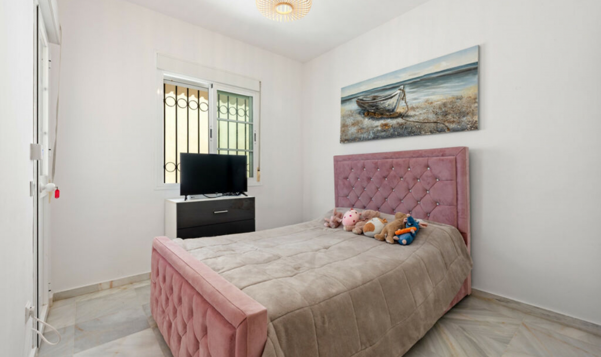 Resale - House -
Bel Air