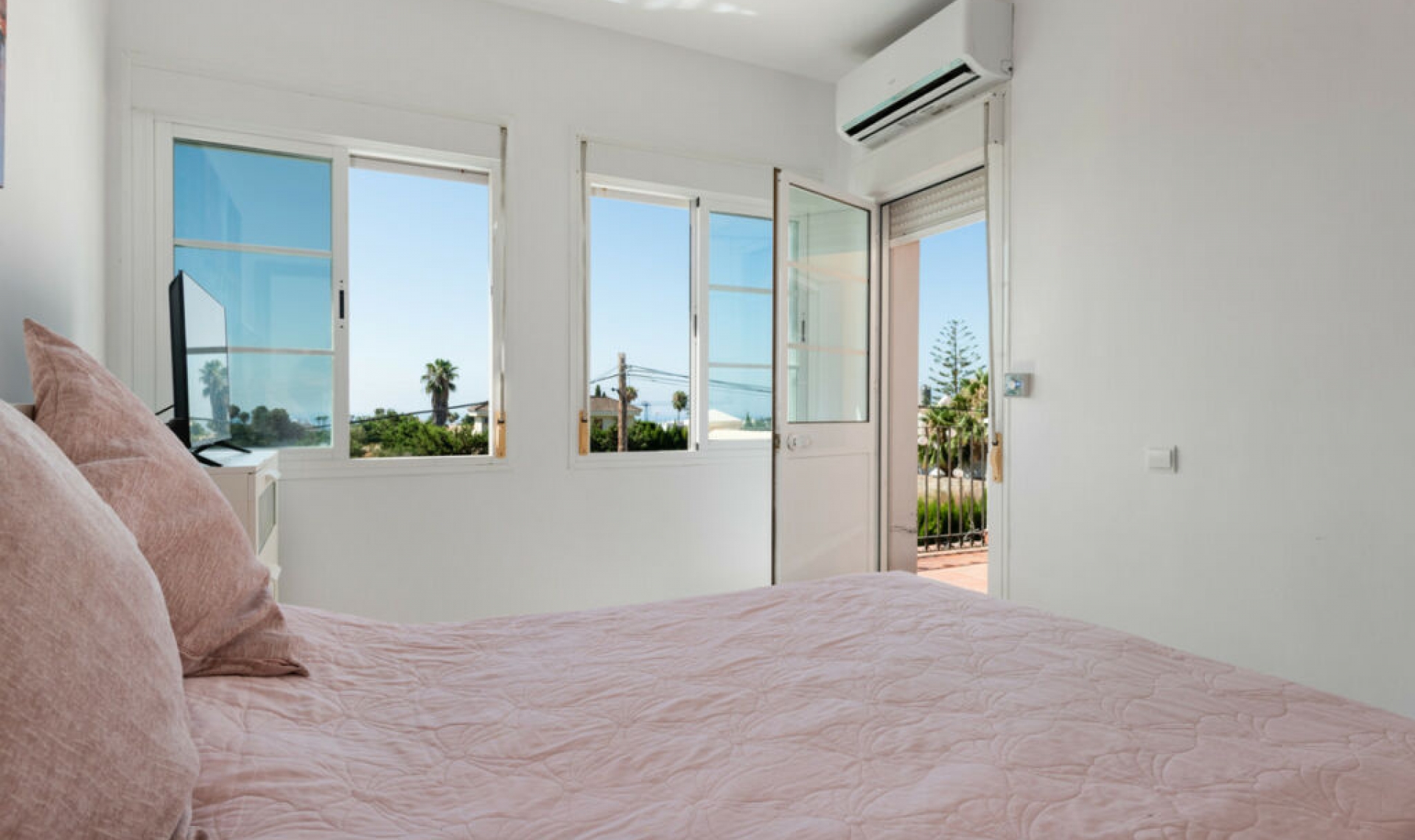 Resale - House -
Bel Air