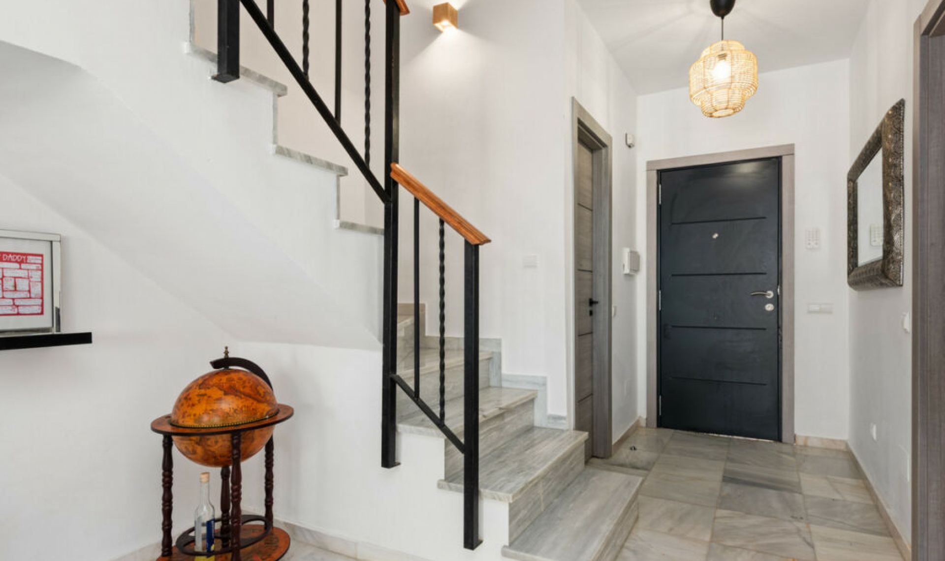 Resale - House -
Bel Air