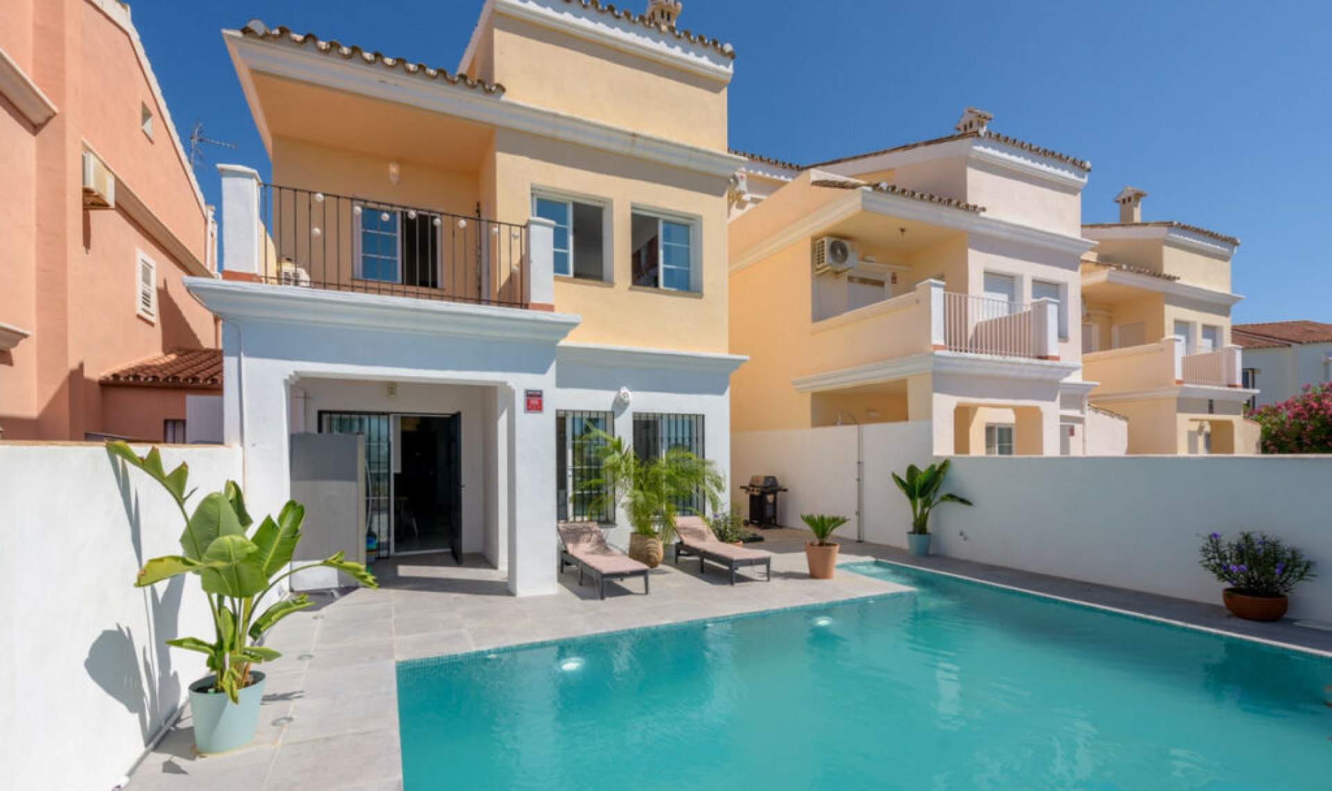 Resale - House -
Bel Air