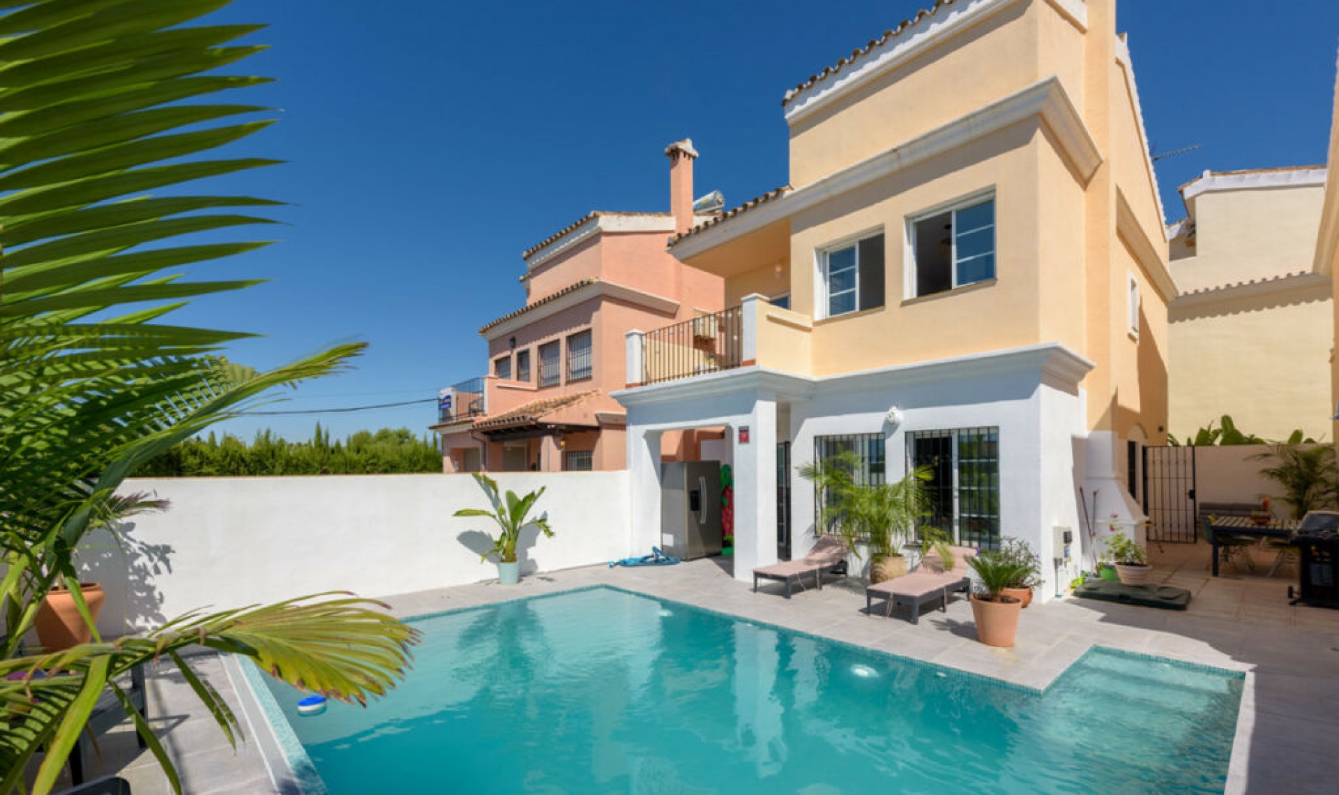 Resale - House -
Bel Air