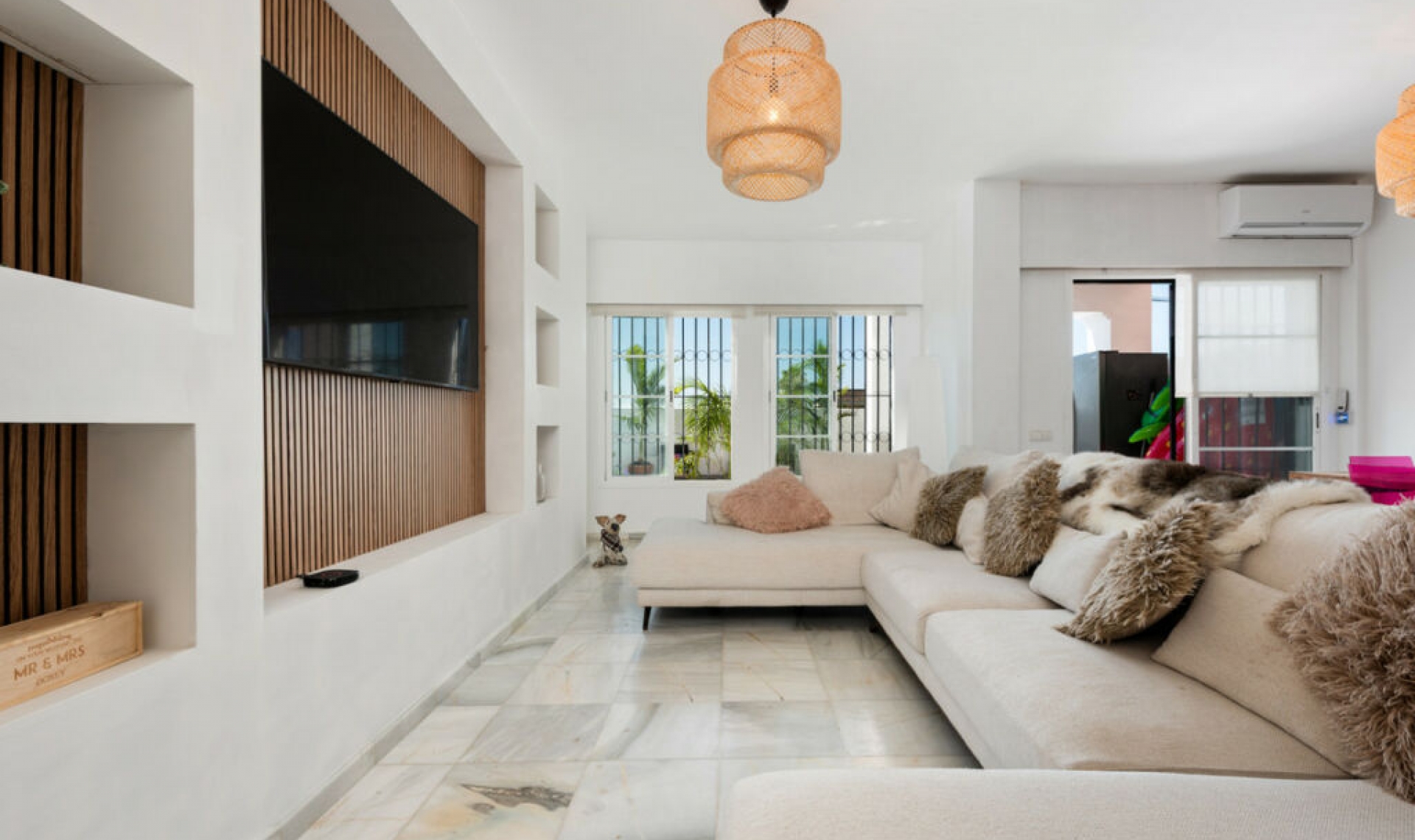 Resale - House -
Bel Air