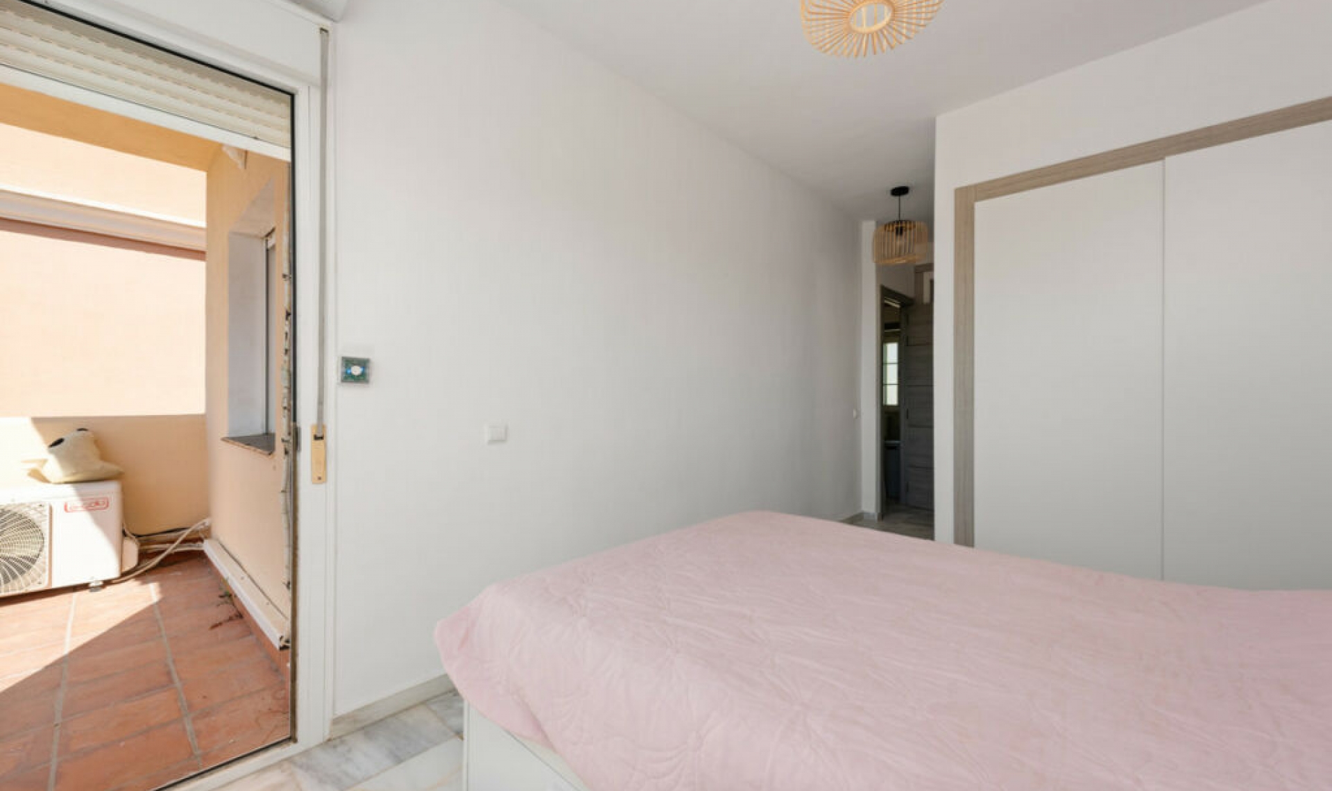 Resale - House -
Bel Air
