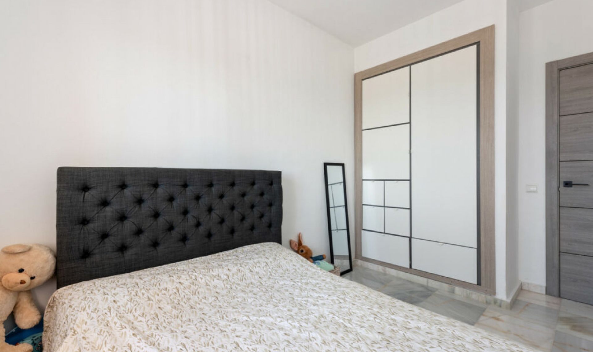 Resale - House -
Bel Air