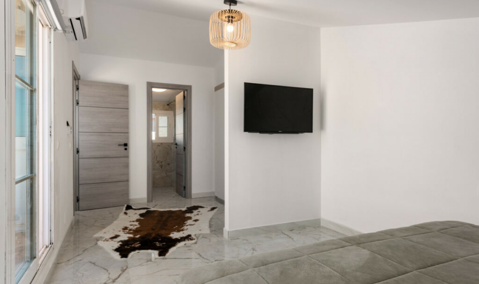 Resale - House -
Bel Air