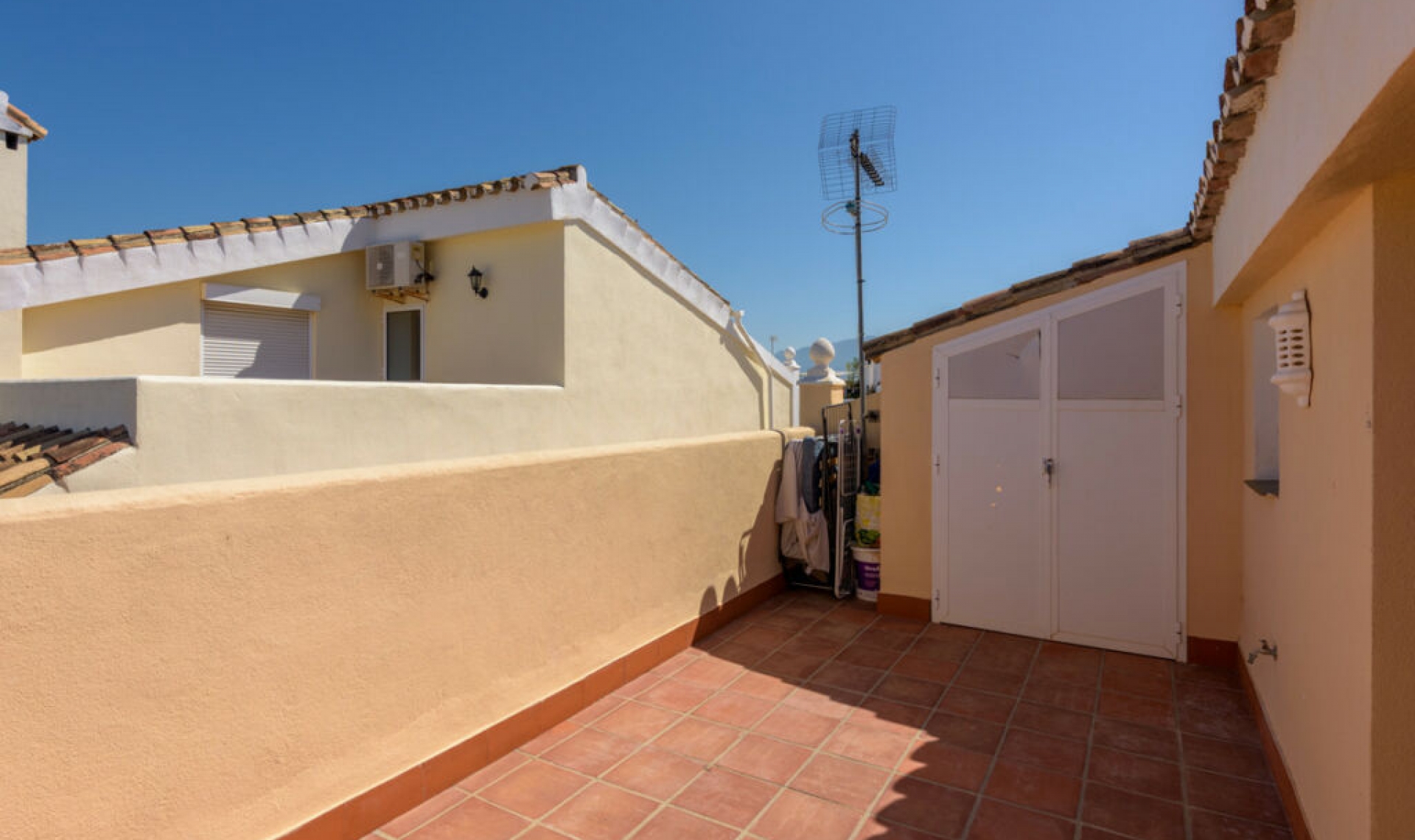 Resale - House -
Bel Air