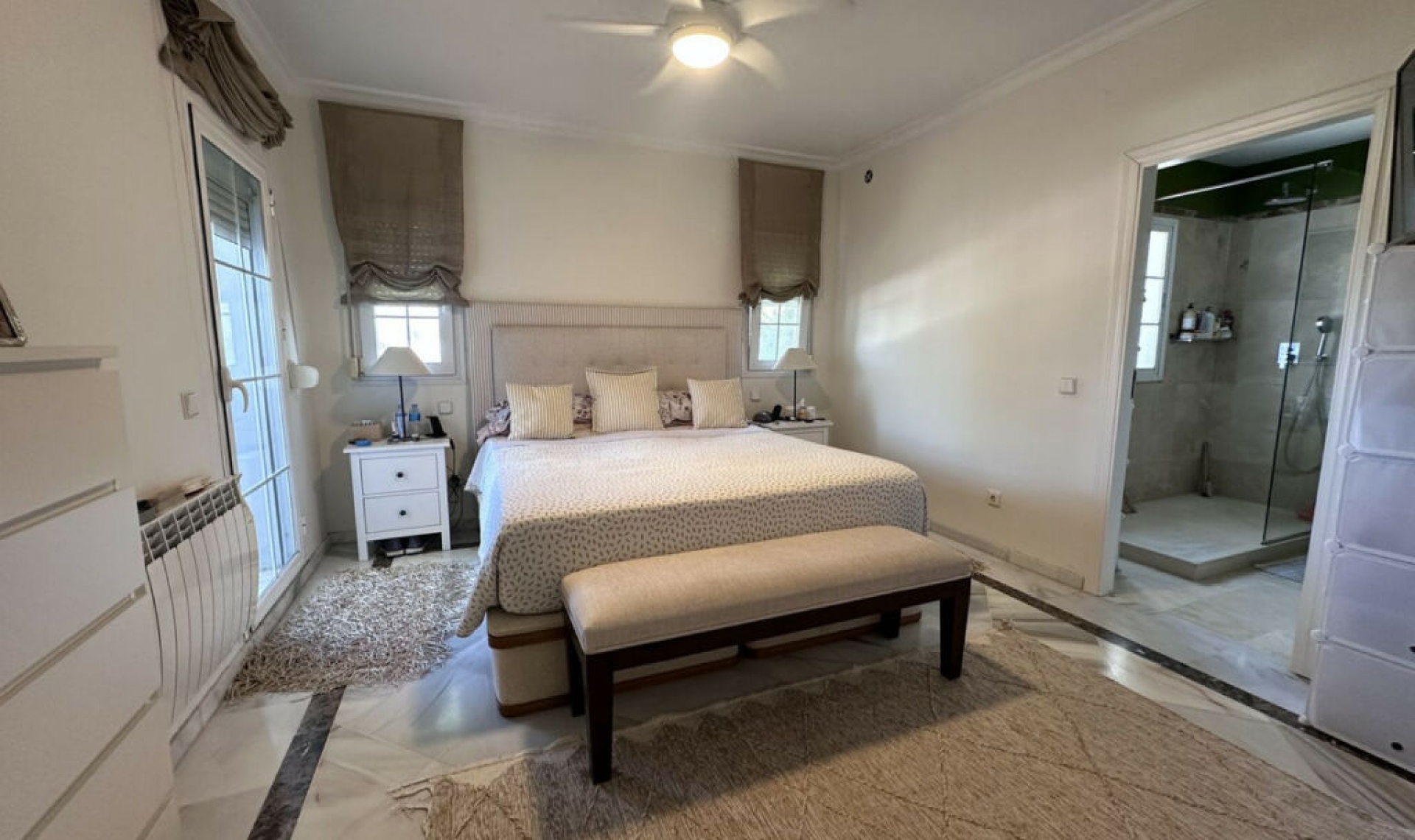 Resale - House -
Bel Air